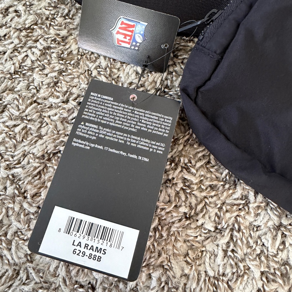 NFL LA Rams Black Belt Bag - Picture 4 of 6